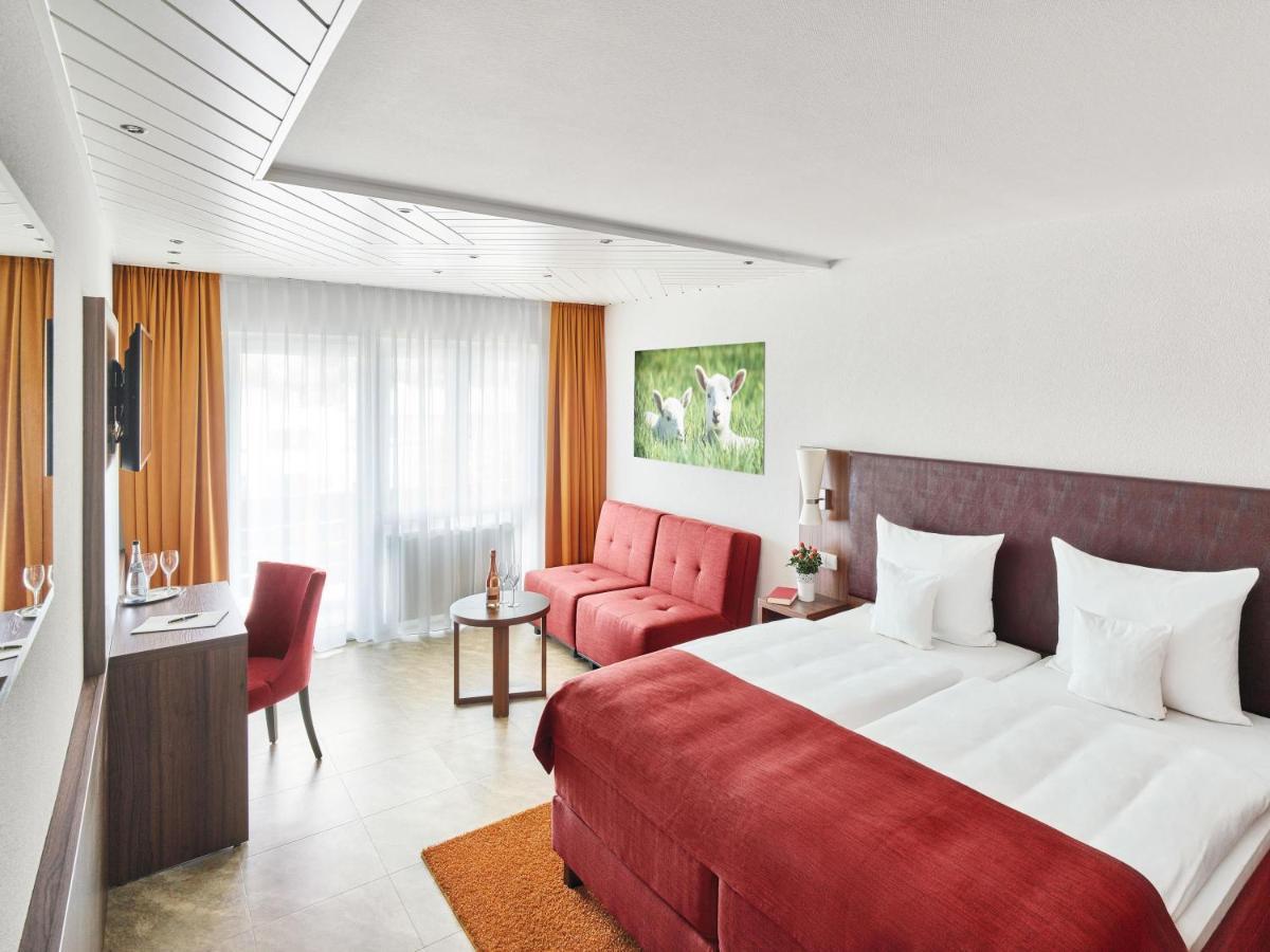 Hotel Lamm Остфилдерн Екстериор снимка