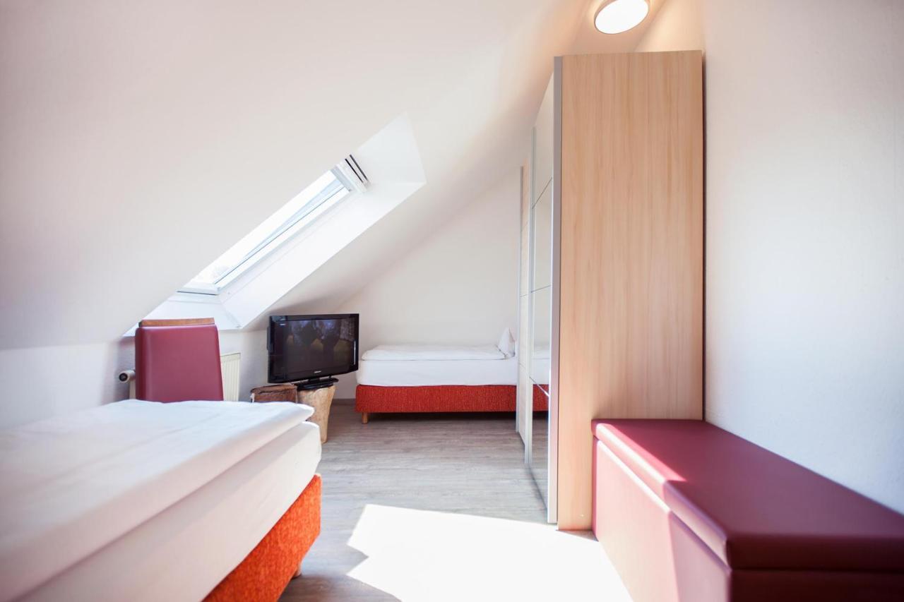 Hotel Lamm Остфилдерн Екстериор снимка