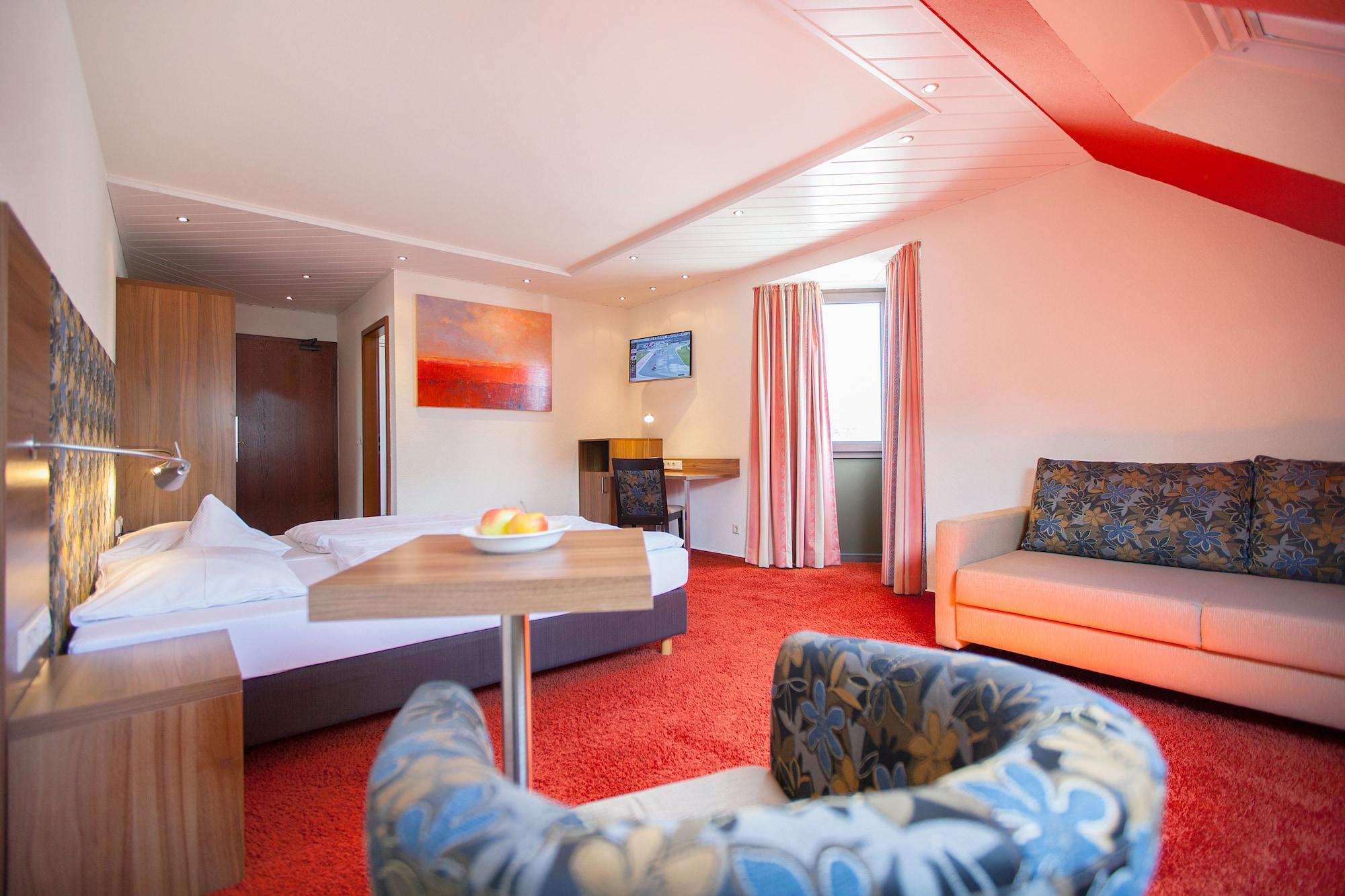 Hotel Lamm Остфилдерн Екстериор снимка