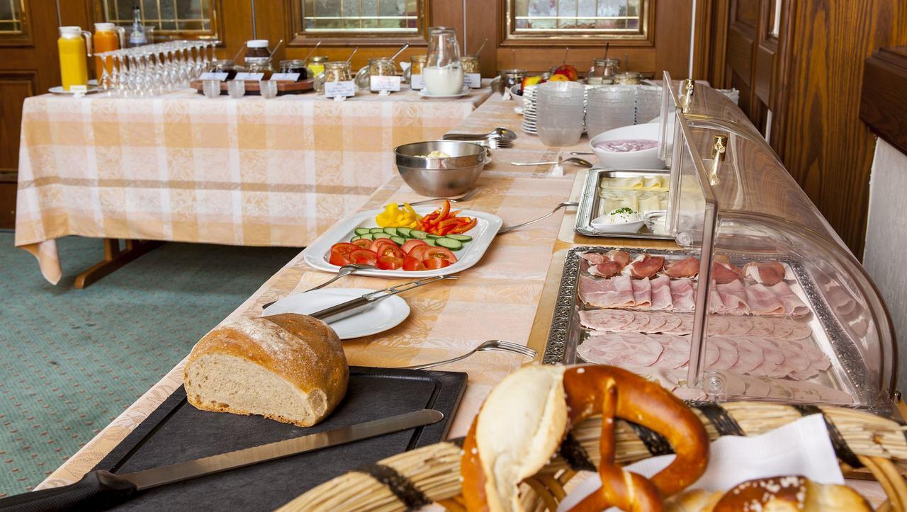 Hotel Lamm Остфилдерн Екстериор снимка