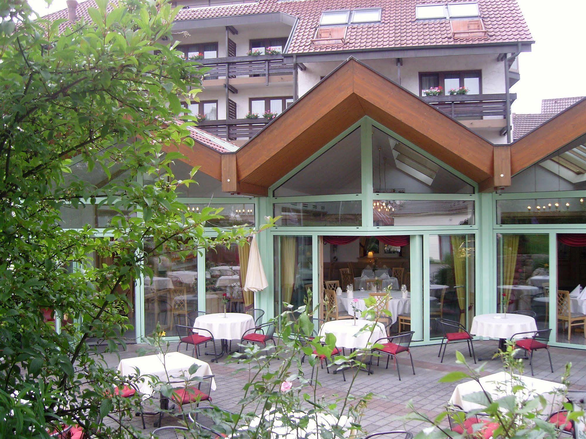 Hotel Lamm Остфилдерн Екстериор снимка