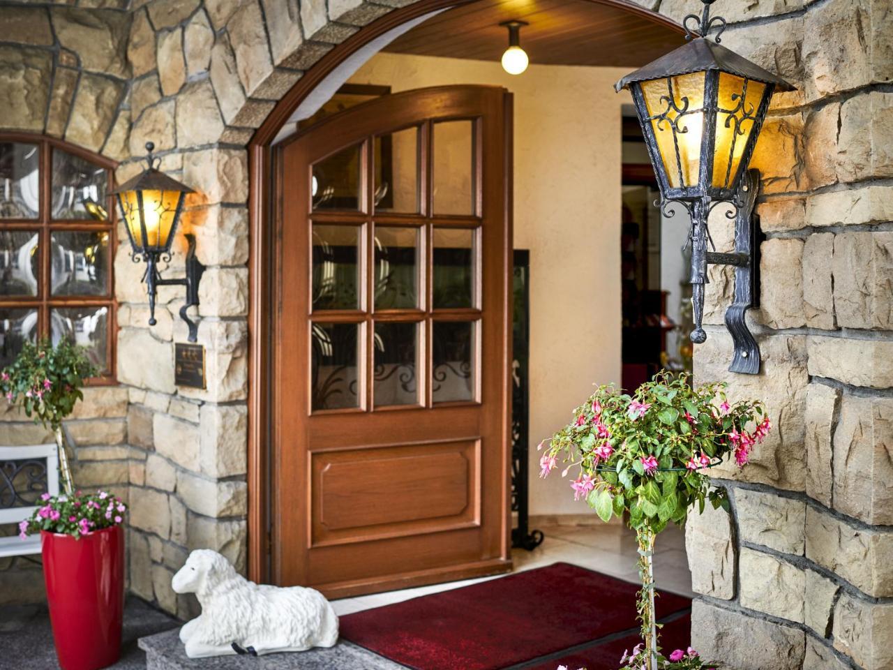 Hotel Lamm Остфилдерн Екстериор снимка