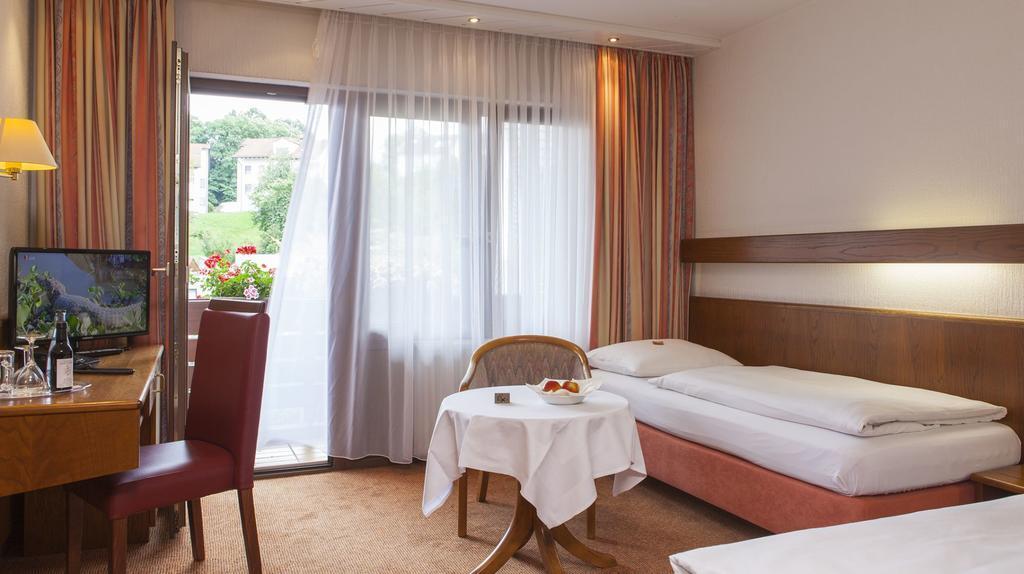 Hotel Lamm Остфилдерн Екстериор снимка